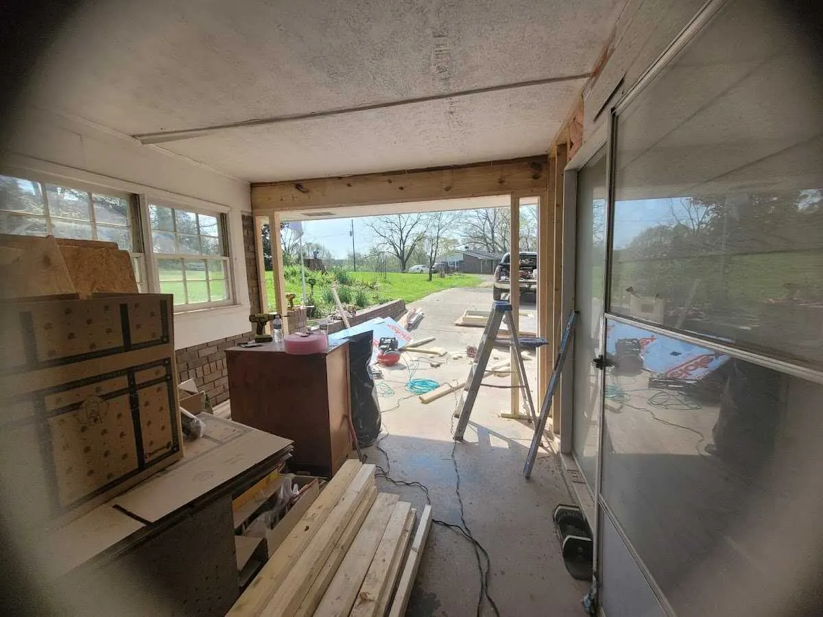 Air movers and dehumidifier for Drying & Dehumidification in Mount Carmel